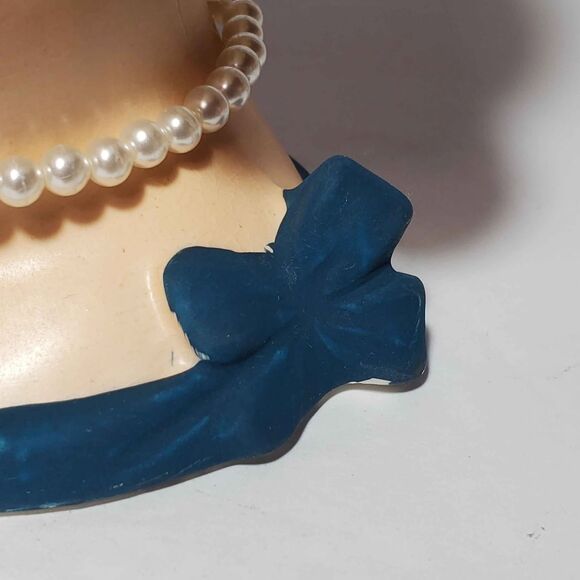 Lady Head Vase Blue Bow Pearls 5.5" - Picture 3 of 10